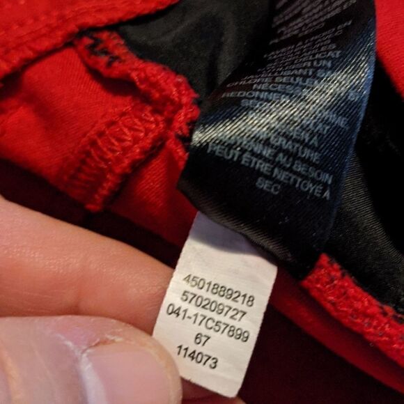 CHICO'S 0.5 So slimming red holiday pants size 6 small Christmas party love - Picture 10 of 11